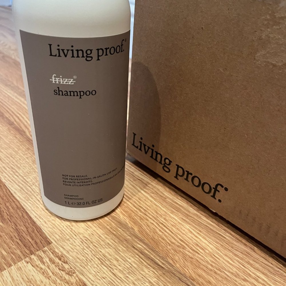 Living Proof Shampoo 32oz/1L - No Frizz Shampoo - Picture 2 of 2